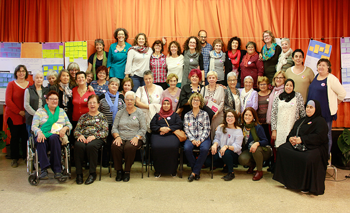 Group photo of Forum participants, 29th October 2018.  (Photo: Fundación Ateneu Sant Roc archive)